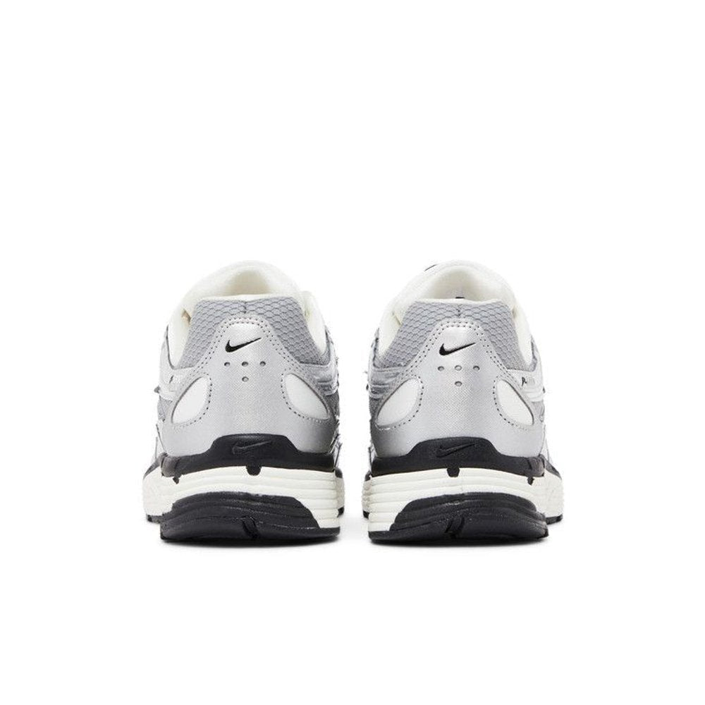 Nike P-6000 Metallic Silver – podrážka | Purekickz