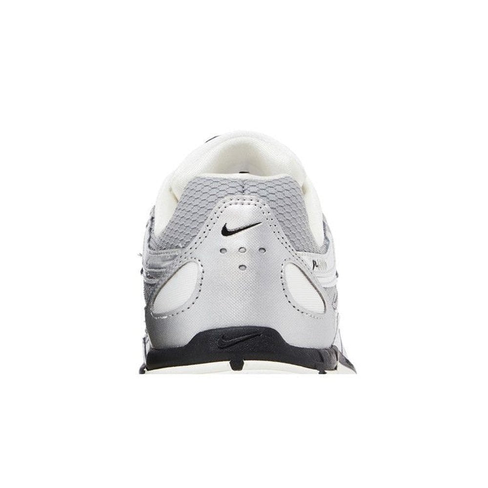 Nike P-6000 Metallic Silver – detail materiálu | Purekickz