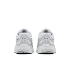 Nike P-6000 SE Summit White Vast Grey Wolf Grey (W) – podrážka | Purekickz