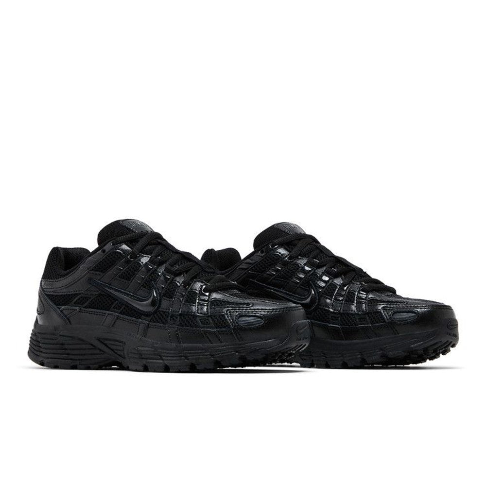 Nike P-6000 Triple Black (W) – lifestyle foto | Purekickz