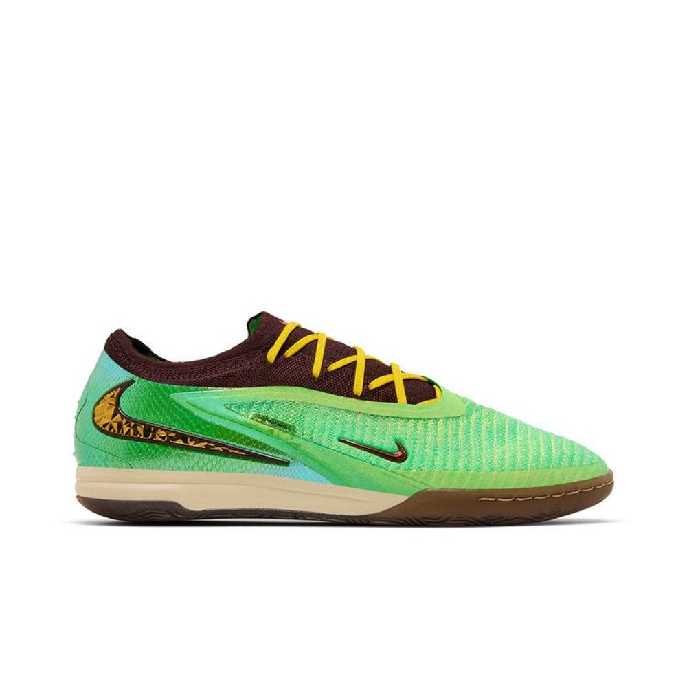 Nike Phantom 6 Low Elite IC SE Travis Scott – boční pohled | Purekickz