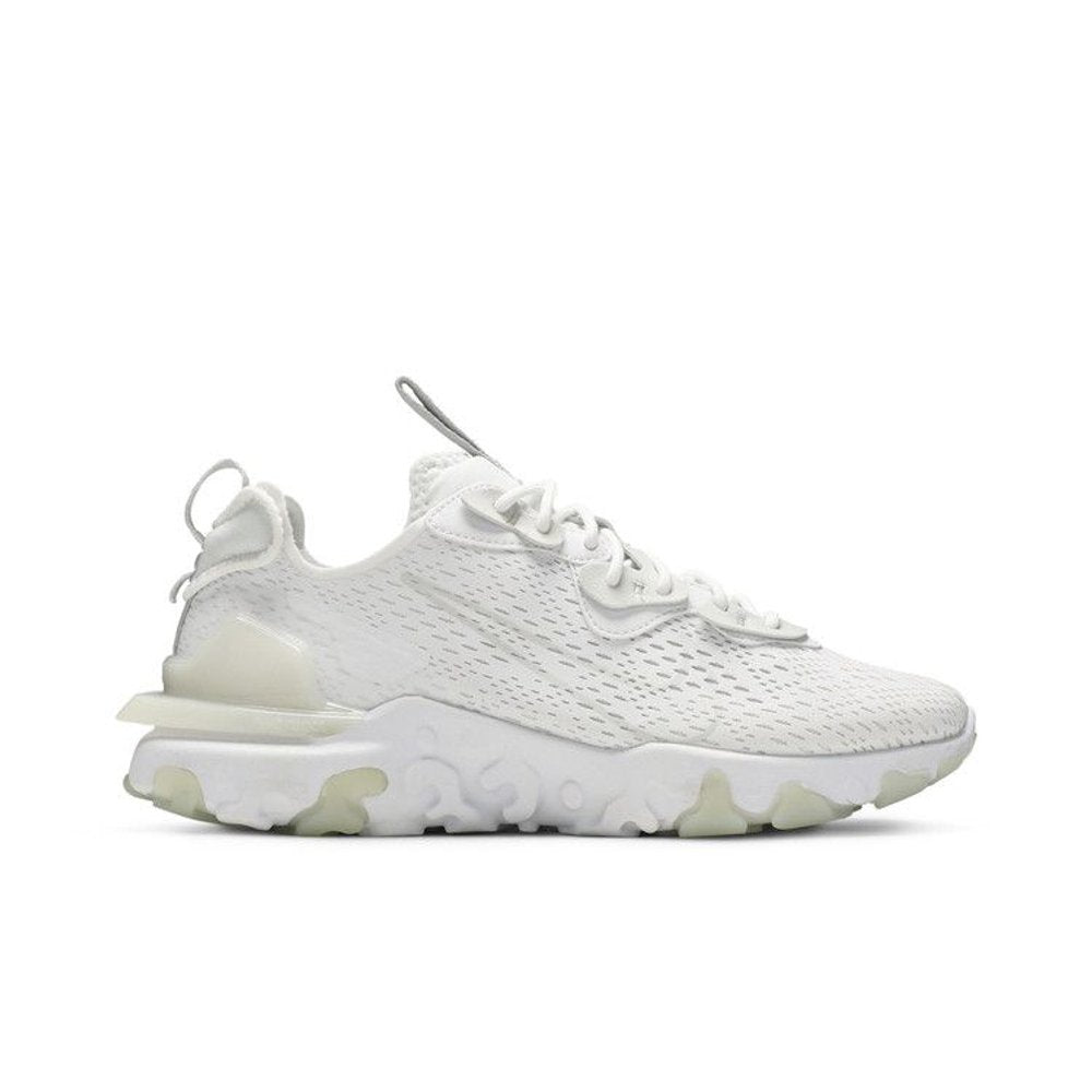 Nike React Vision White Light Smoke Grey – boční pohled | Purekickz