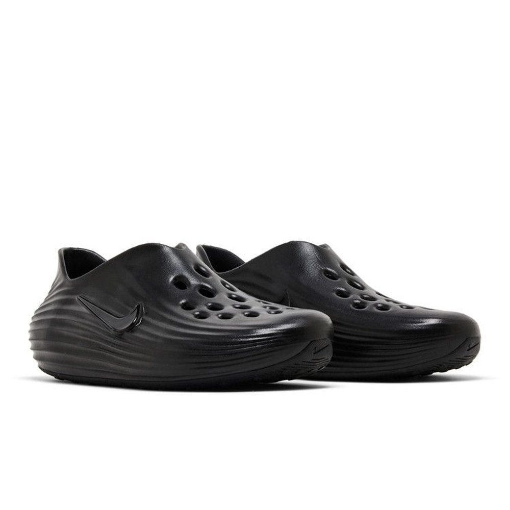 Nike ReactX Rejuven8 Triple Black – lifestyle foto | Purekickz