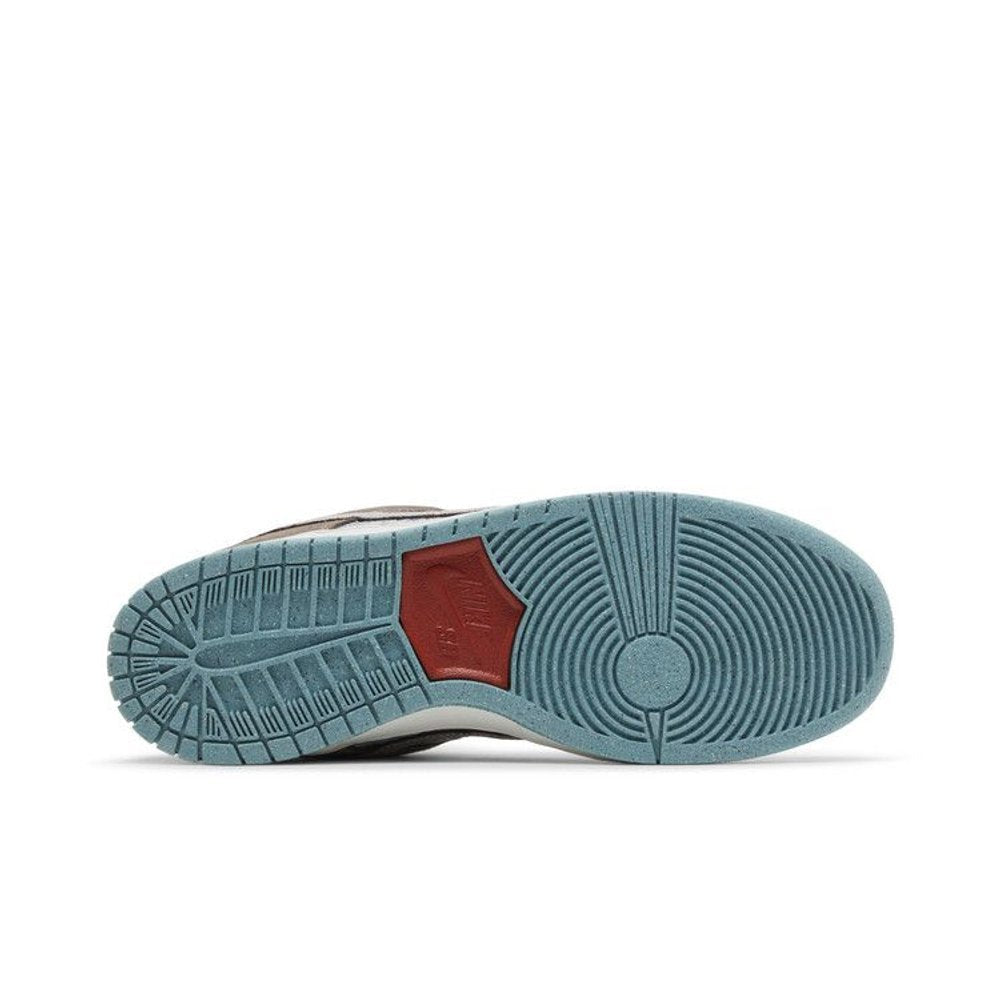 Nike SB Dunk Low Big Money Savings – zadní pohled | Purekickz