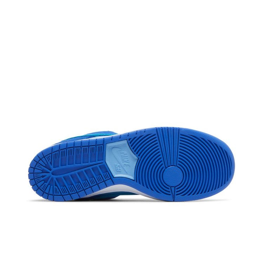 Nike SB Dunk Low Blue Raspberry – zadní pohled | Purekickz
