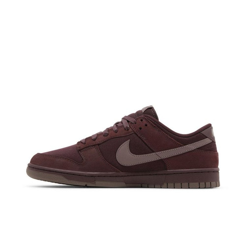 Nike SB Dunk Low City Of Love Burgundy Crush