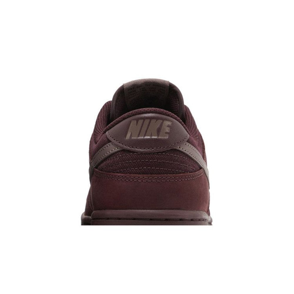 Nike SB Dunk Low City Of Love Burgundy Crush – detail materiálu | Purekickz