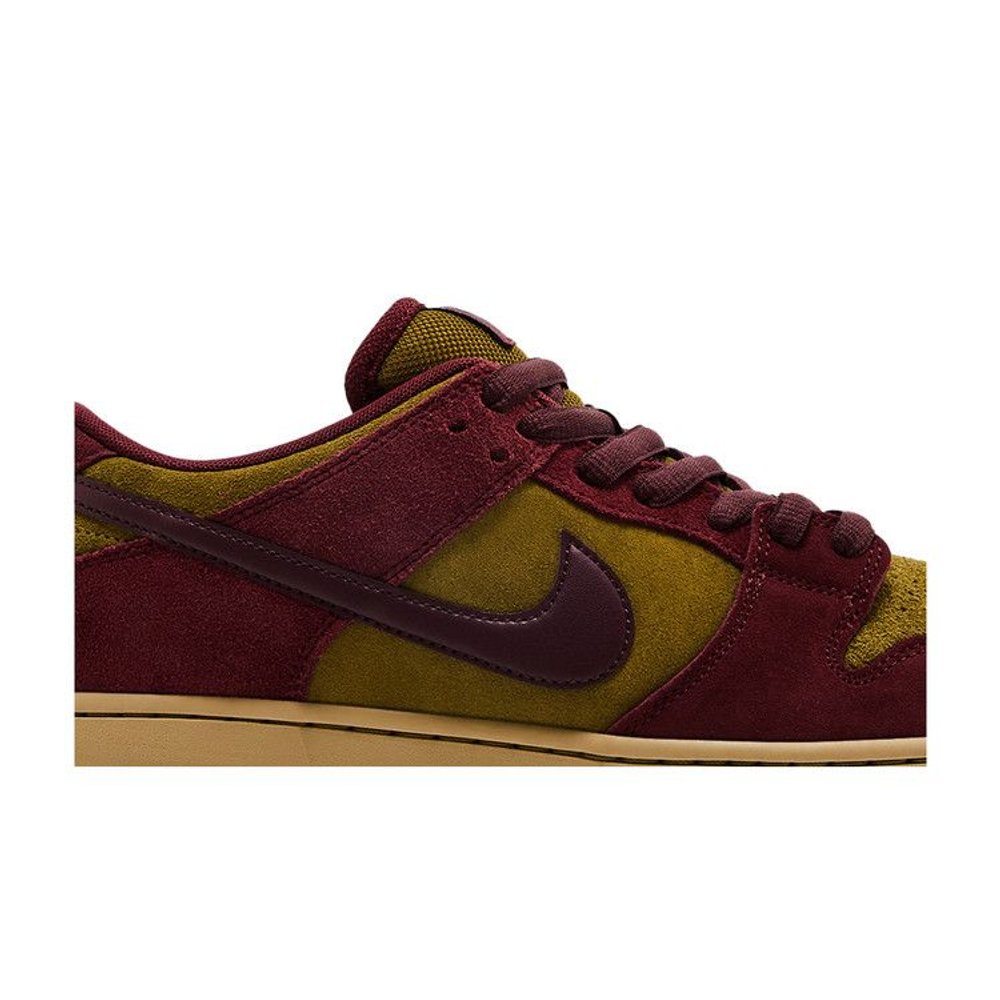 Nike SB Dunk Low Dark Team Red Olive Flak – detail | Purekickz