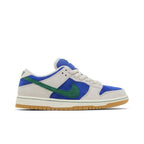 Nike SB Dunk Low Hyper Royal Malachite – boční pohled | Purekickz