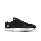 Nike SB Dunk Low Medicom Toy (2020) – boční pohled | Purekickz