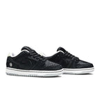 Nike SB Dunk Low Medicom Toy (2020) (PS) – lifestyle foto | Purekickz