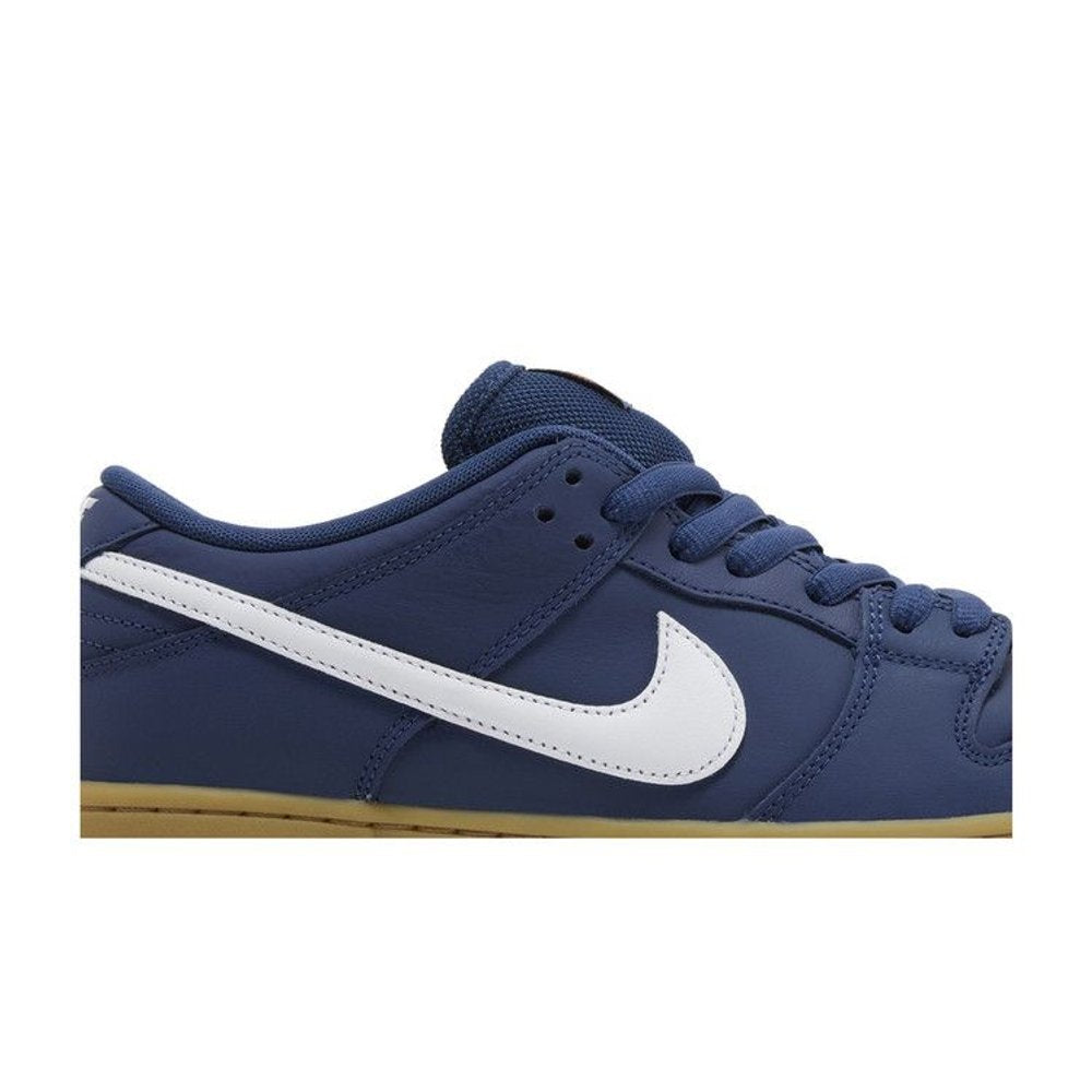 Nike SB Dunk Low Navy Gum – detail | Purekickz