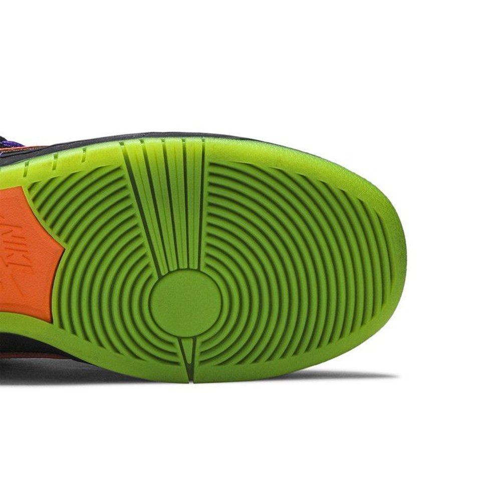 Nike SB Dunk Low Night of Mischief Halloween – pohled shora | Purekickz