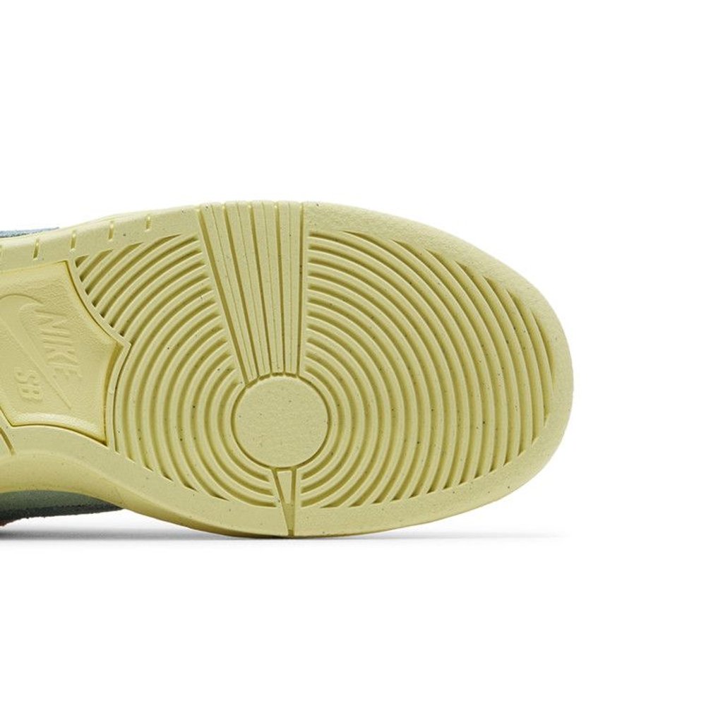 Nike SB Dunk Low Orange Emerald Rise