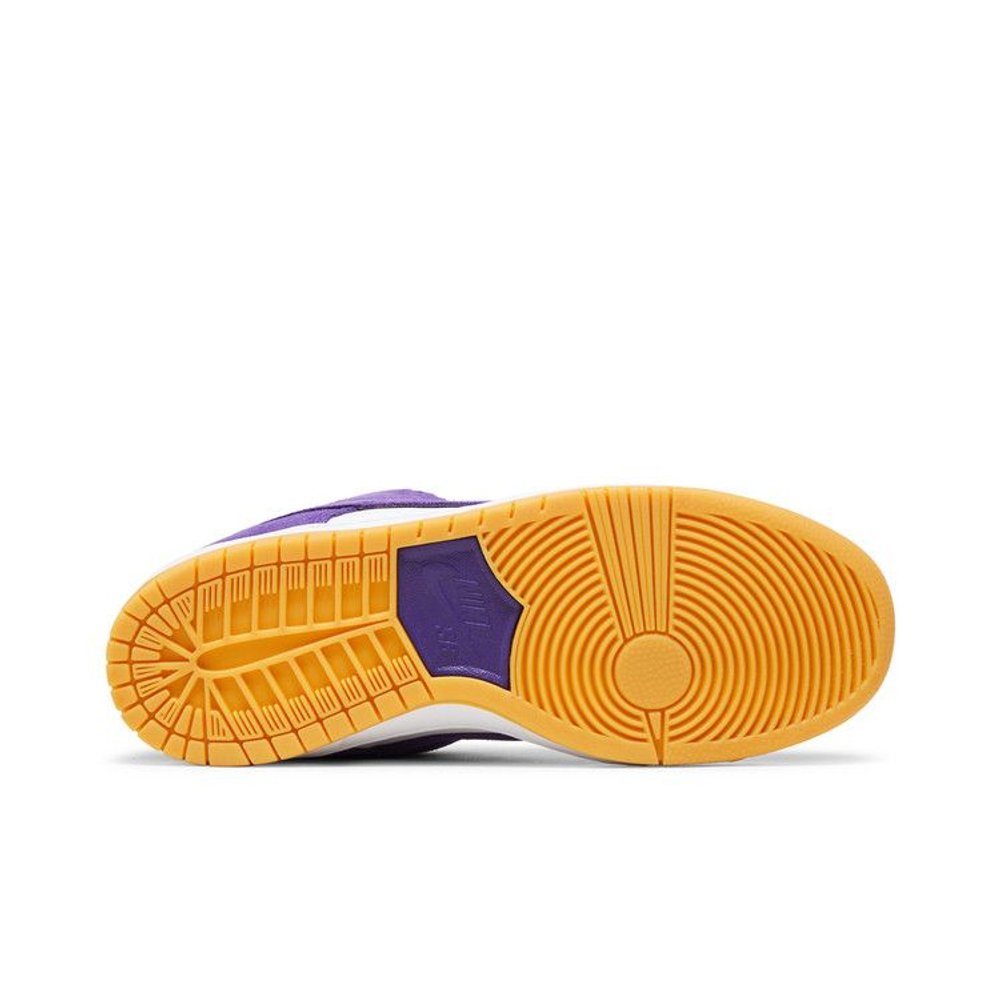 Nike SB Dunk Low Pro ISO Orange Label Court Purple – zadní pohled | Purekickz