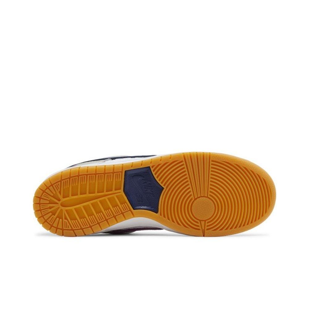 Nike SB Dunk Low Rayssa Leal – zadní pohled | Purekickz