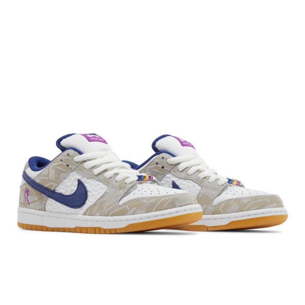 Nike SB Dunk Low Rayssa Leal – lifestyle foto | Purekickz