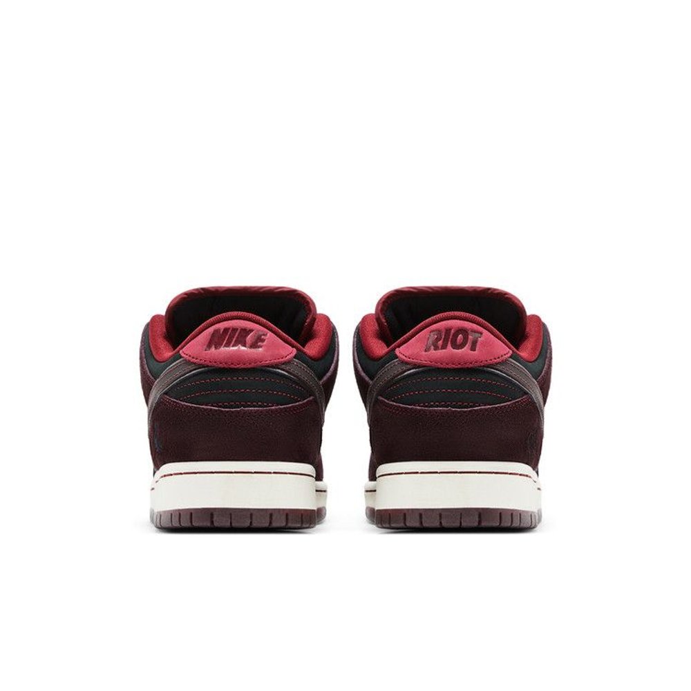 Nike SB Dunk Low Riot Skateshop – podrážka | Purekickz
