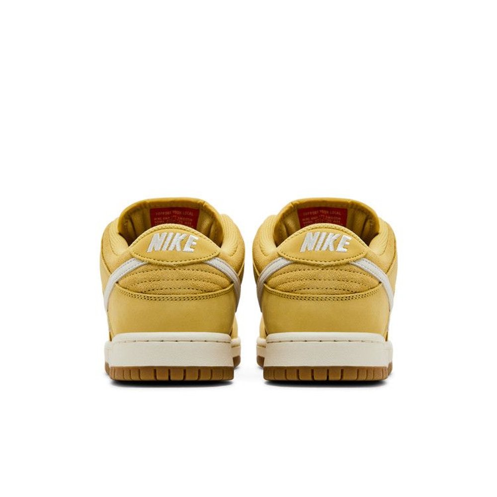 Nike SB Dunk Low Saturn Gold