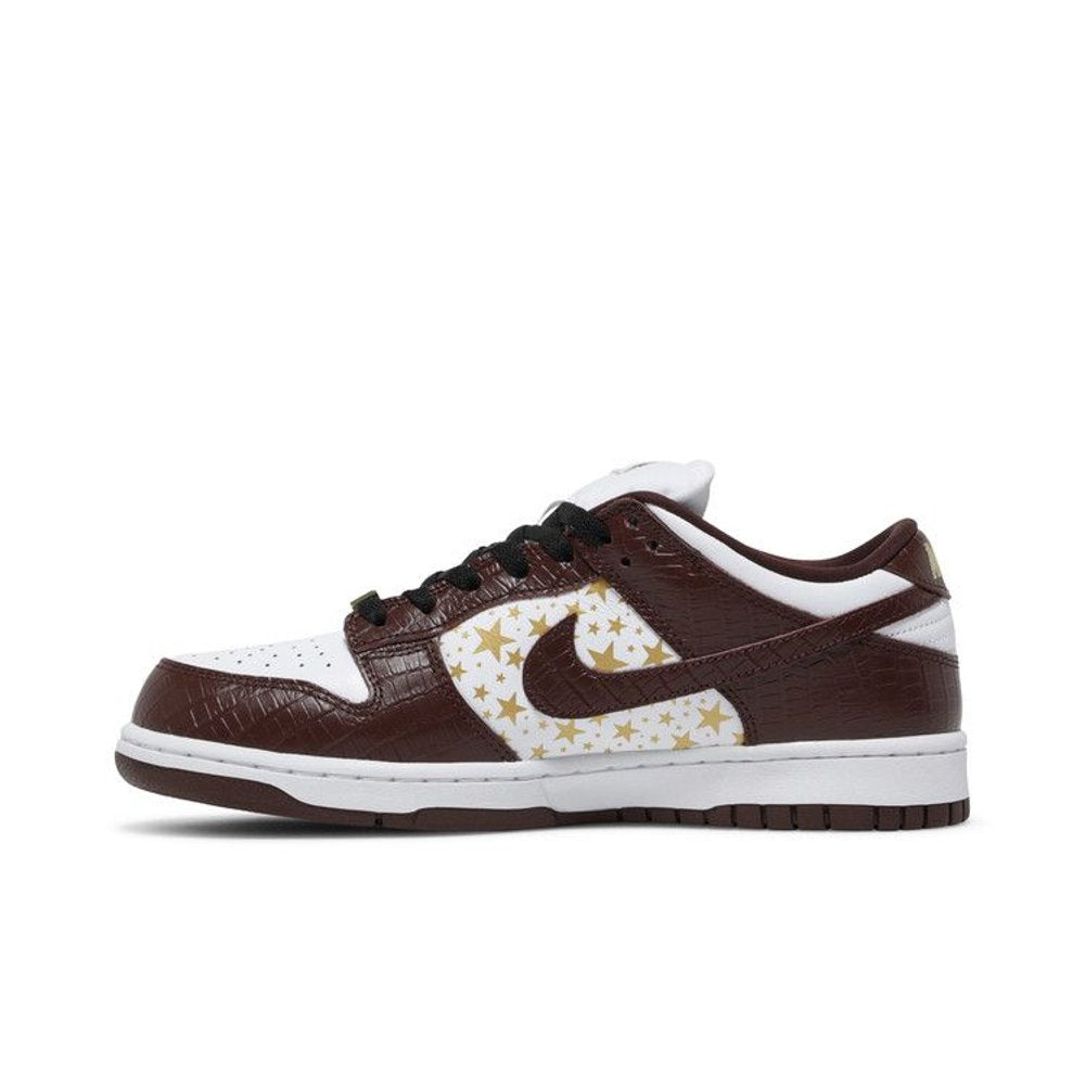 Nike SB Dunk Low Supreme Stars Barkroot Brown (2021) – hlavní pohled | Purekickz