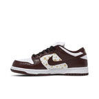Nike SB Dunk Low Supreme Stars Barkroot Brown (2021) – hlavní pohled | Purekickz