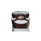 Nike SB Dunk Low Supreme Stars Barkroot Brown (2021) – detail materiálu | Purekickz