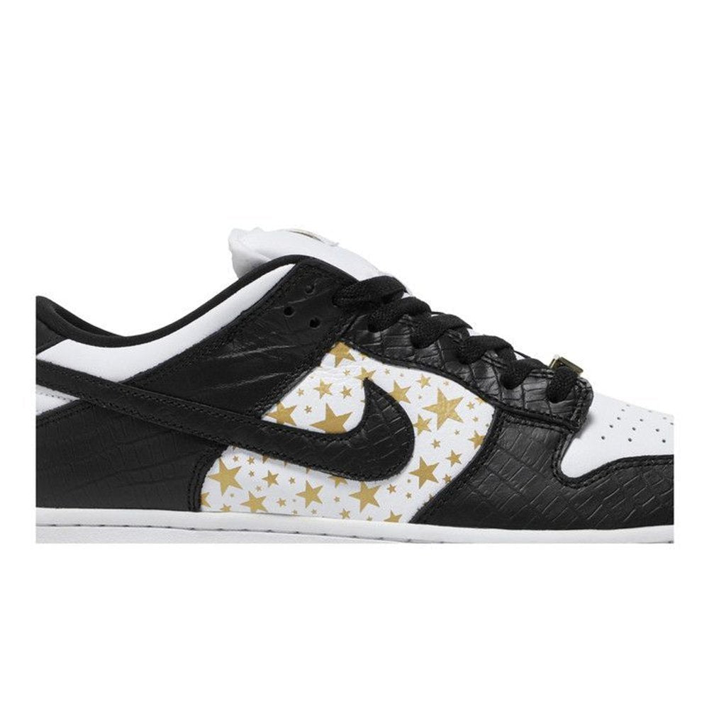 Nike SB Dunk Low Supreme Stars Black (2021) – detail | Purekickz