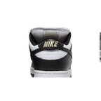 Nike SB Dunk Low Supreme Stars Black (2021) – detail materiálu | Purekickz