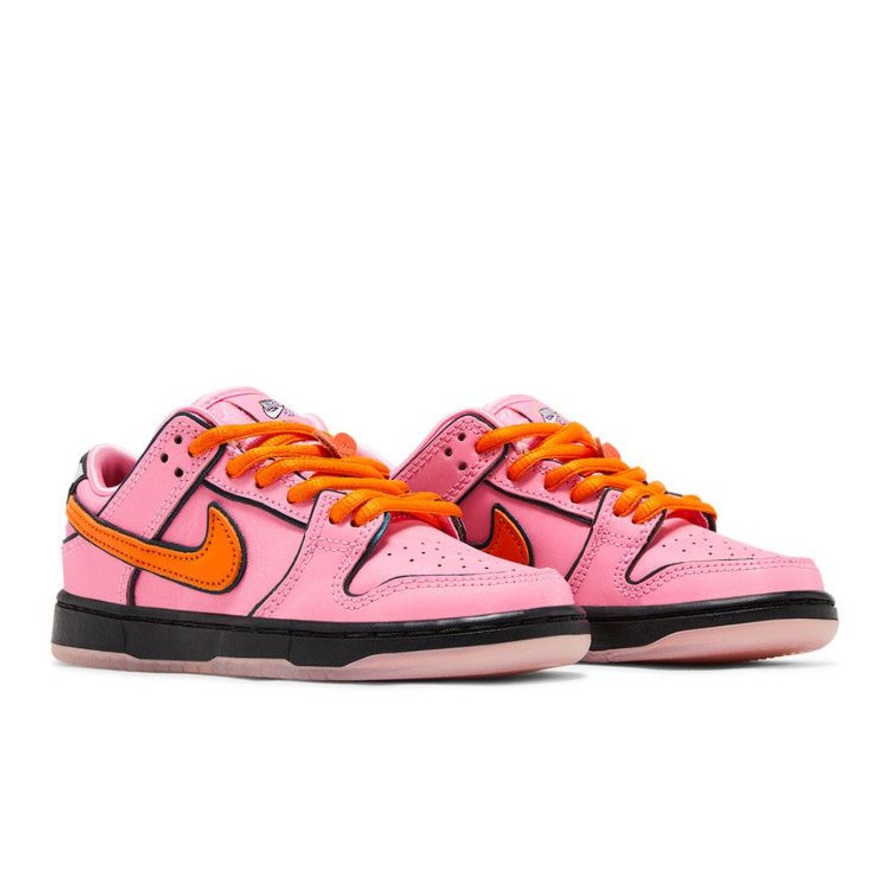 Nike SB Dunk Low The Powerpuff Girls Blossom (PS) – lifestyle foto | Purekickz