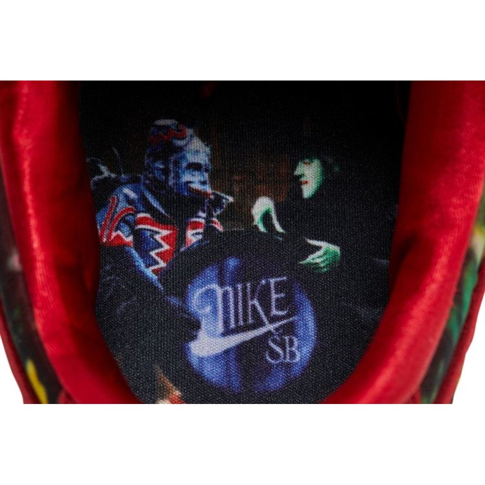Nike SB Dunk Low The Wizard of Oz Poppy Field