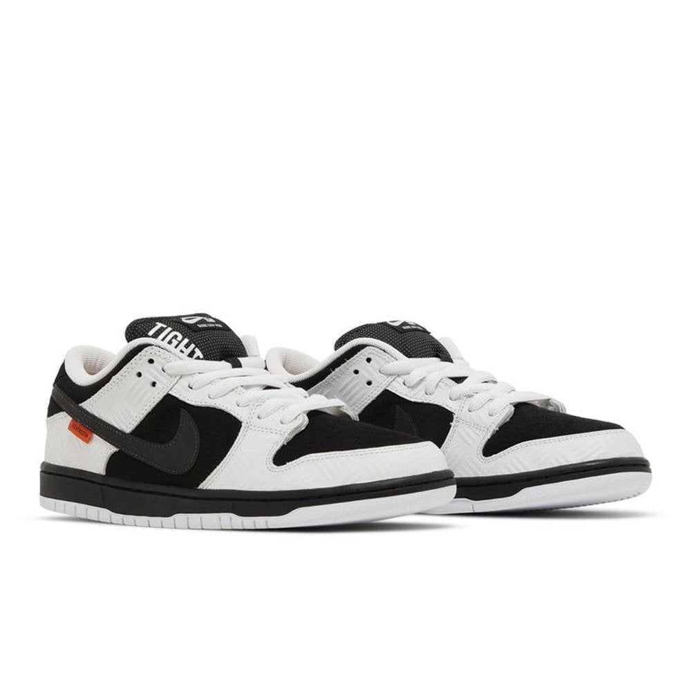 Nike SB Dunk Low TIGHTBOOTH – lifestyle foto | Purekickz