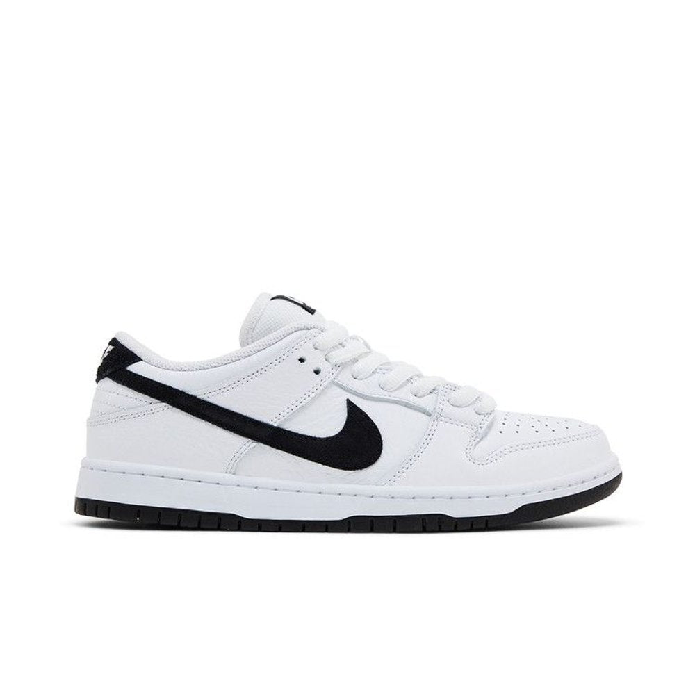 Nike SB Dunk Low White Black – boční pohled | Purekickz