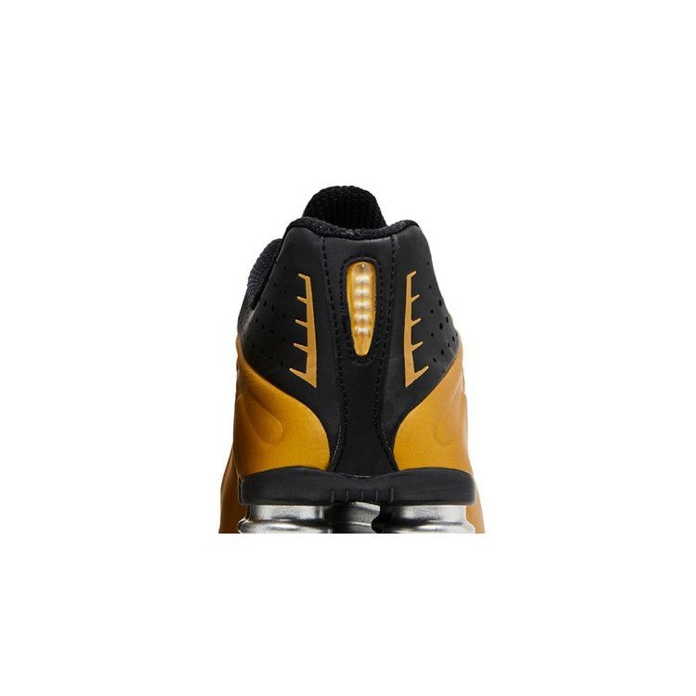 Nike Shox R4 Black Metallic Gold – detail materiálu | Purekickz