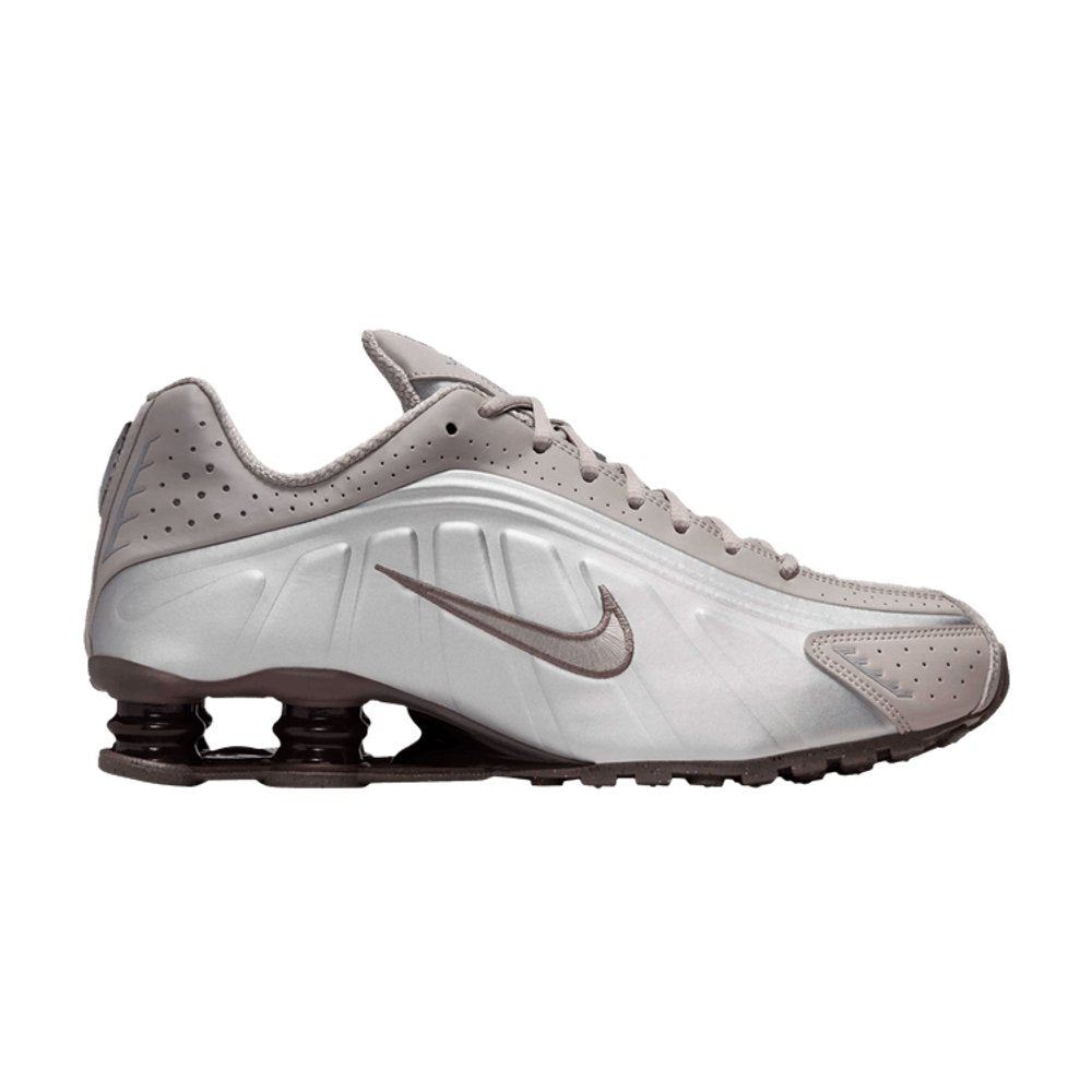 Nike Shox R4 'Cave Stone' – boční pohled | Purekickz