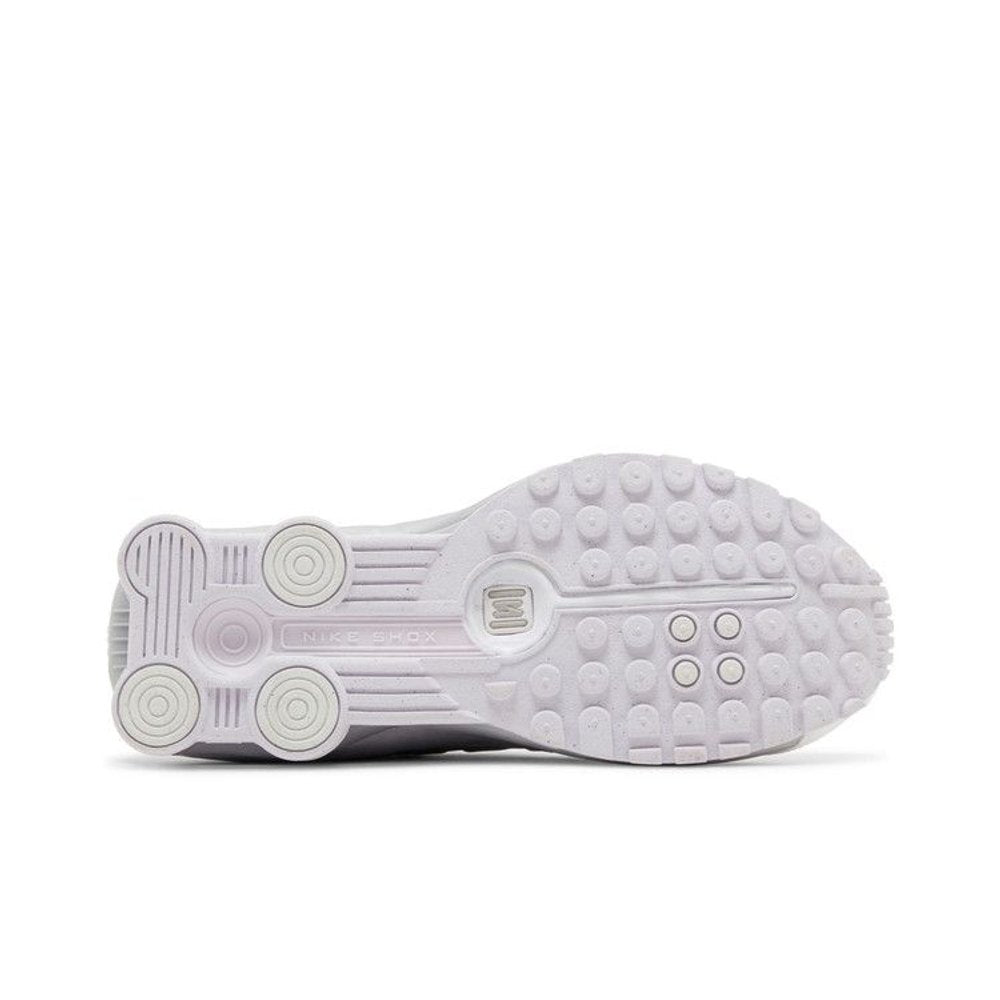 Nike Shox R4 White Metallic Platinum Barely Grape – zadní pohled | Purekickz