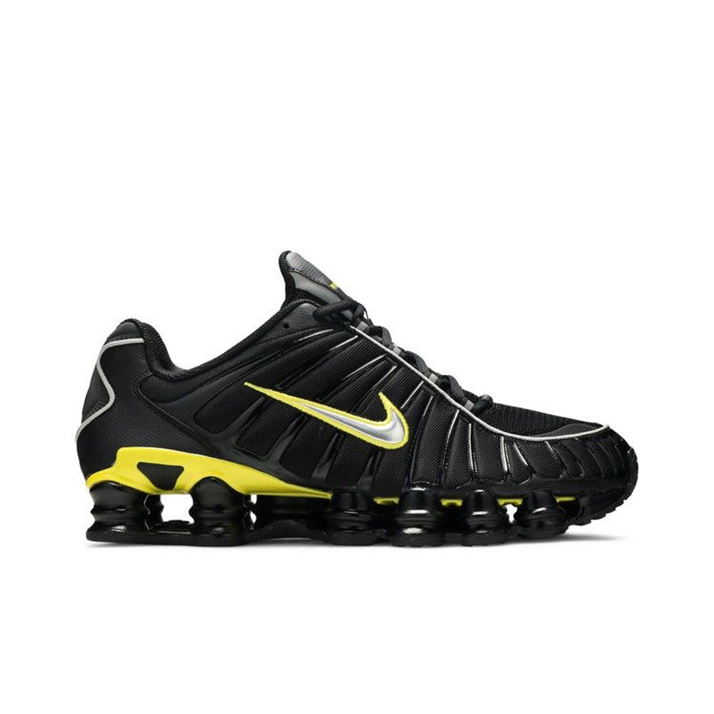 Nike Shox TL Black Dynamic Yellow Metallic Silver – boční pohled | Purekickz