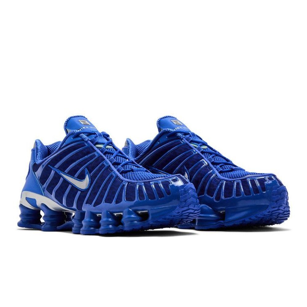 Nike Shox TL Hyper Royal – lifestyle foto | Purekickz
