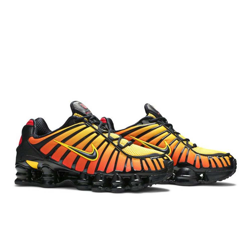 Nike Shox TL Sunrise – lifestyle foto | Purekickz