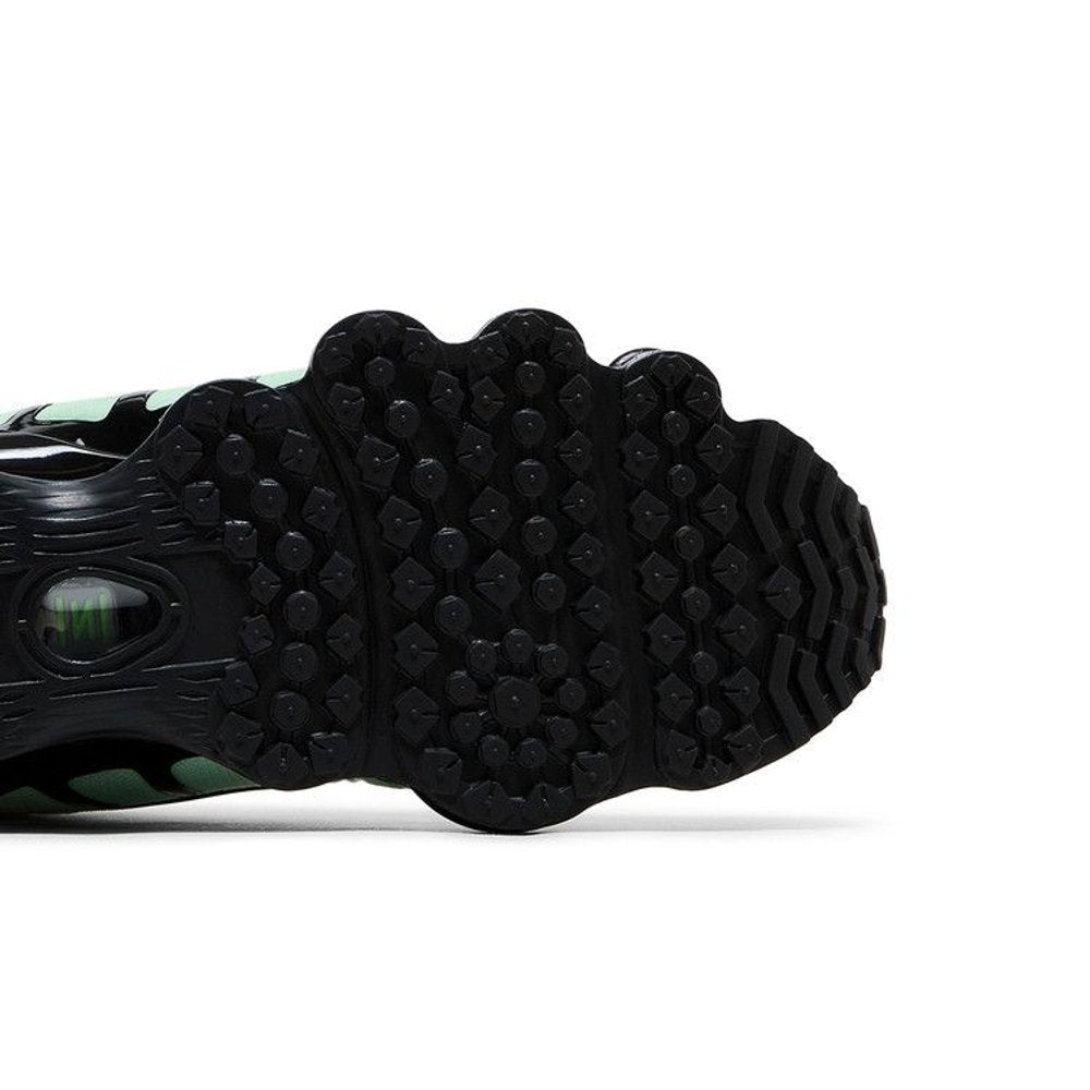 Nike Shox TL 'Vapor Green Black' – pohled shora | Purekickz