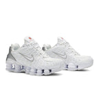 Nike Shox TL White Metallic Silver – lifestyle foto | Purekickz