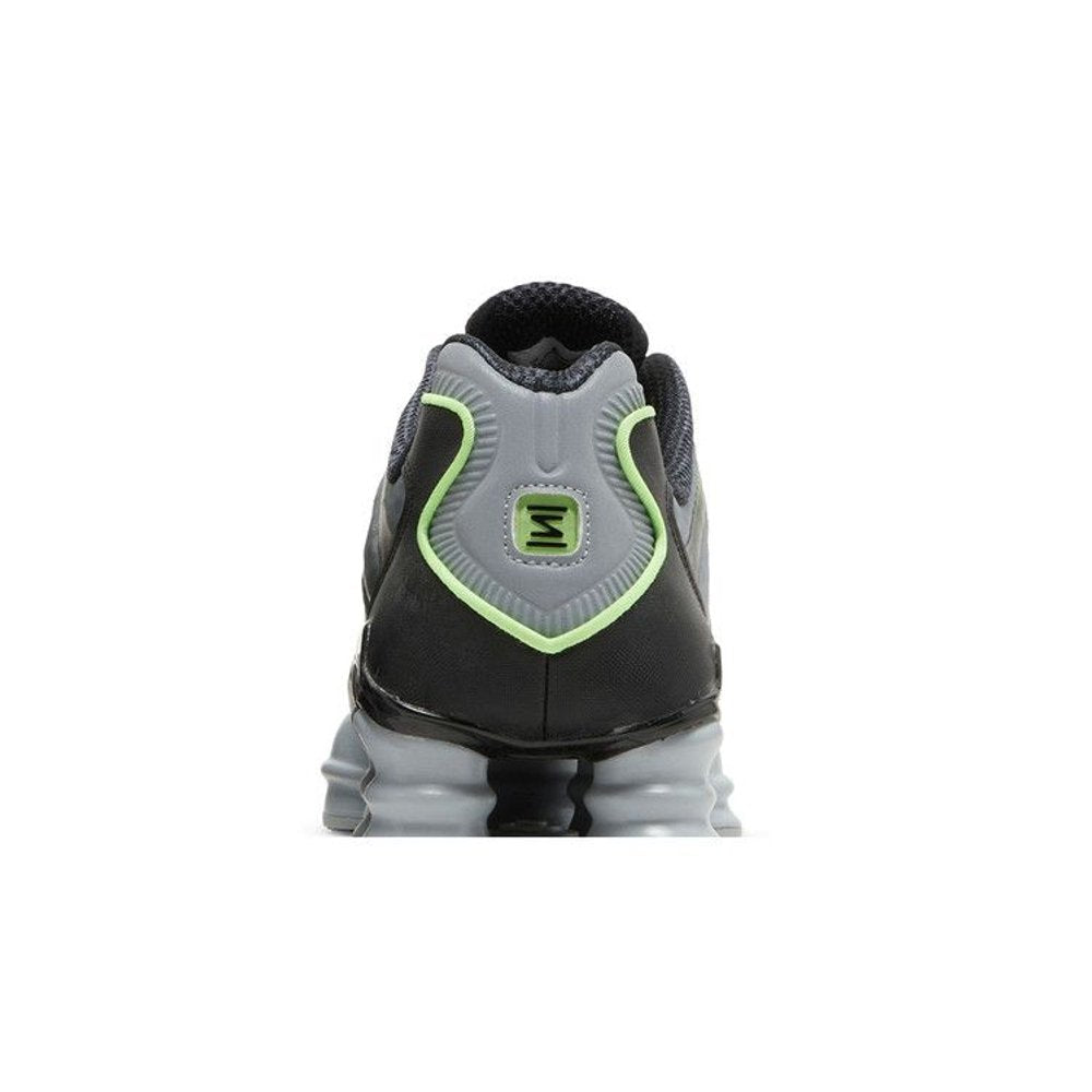 Nike Shox TL 'Wolf Grey Lime' – detail materiálu | Purekickz