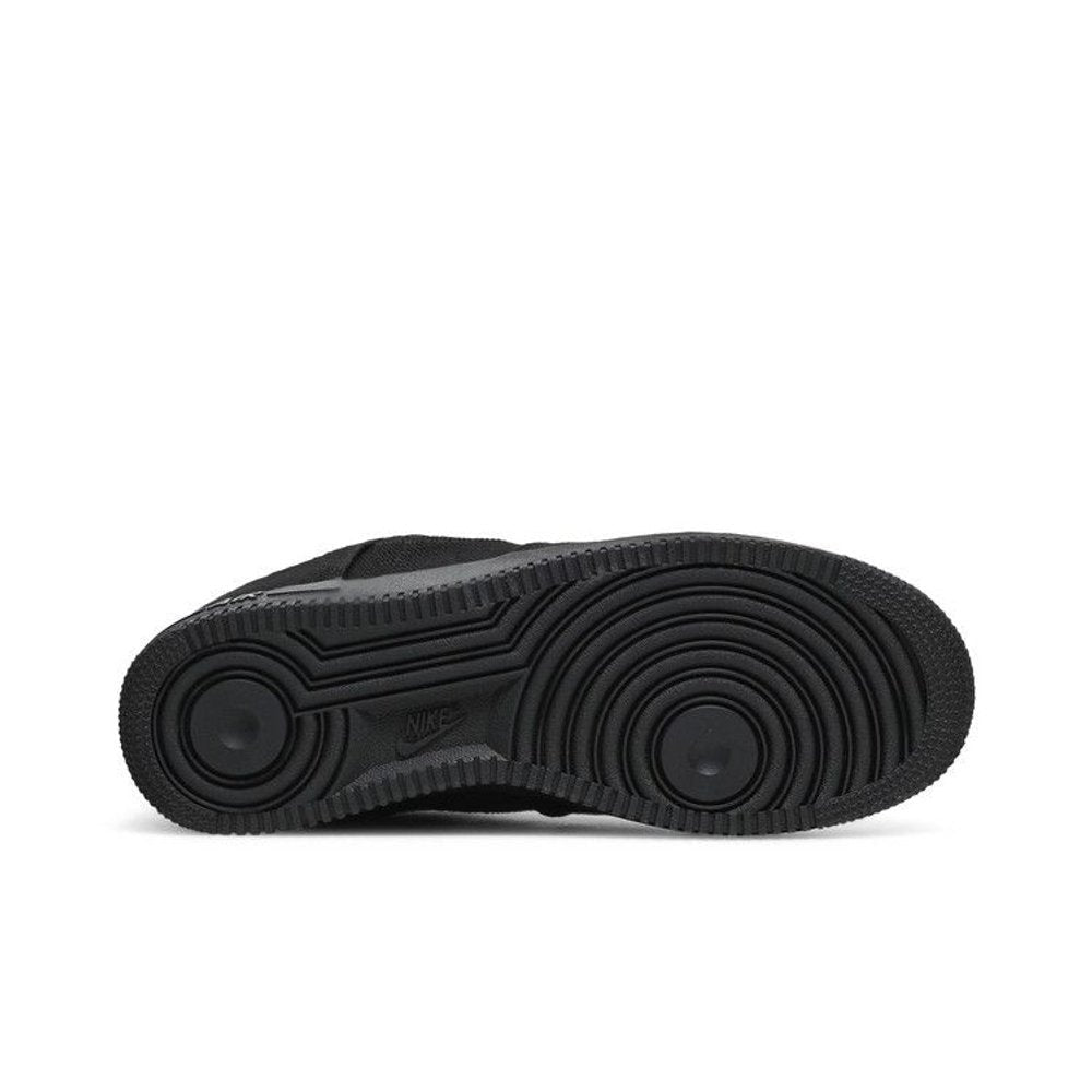 Nike Stussy x Air Force 1 Low Triple Black – zadní pohled | Purekickz