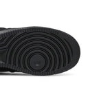 Nike Stussy x Air Force 1 Low Triple Black – pohled shora | Purekickz