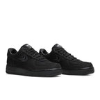 Nike Stussy x Air Force 1 Low Triple Black – lifestyle foto | Purekickz