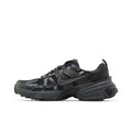 Nike V2K Run Black Dark Smoke Grey (W) – hlavní pohled | Purekickz