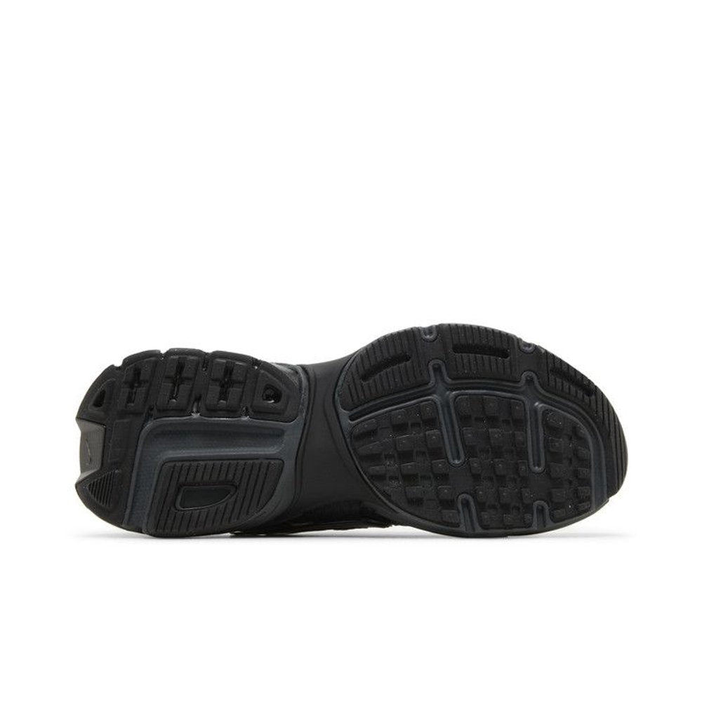Nike V2K Run Black Dark Smoke Grey (W) – zadní pohled | Purekickz