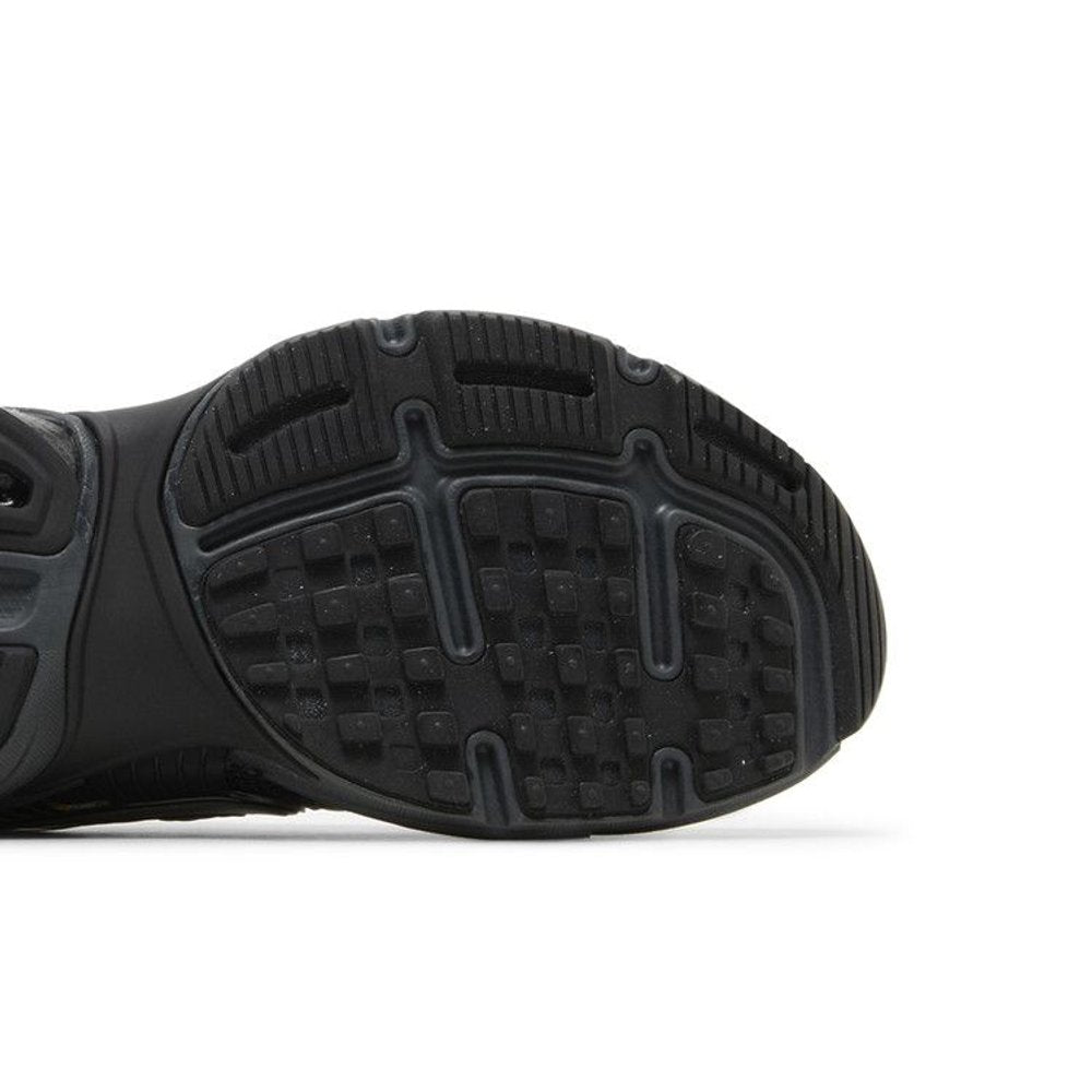 Nike V2K Run Black Dark Smoke Grey (W) – pohled shora | Purekickz