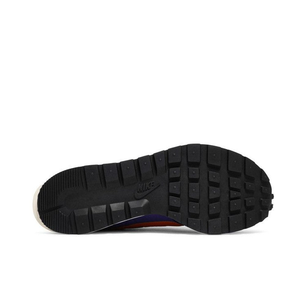 Nike Vaporwaffle sacai Dark Iris Homme – zadní pohled | Purekickz