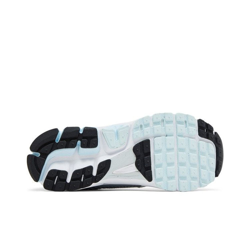 Nike Vomero 5 Pure Platinum Glacier Blue Wolf Grey Metallic Silver (GS) – zadní pohled | Purekickz