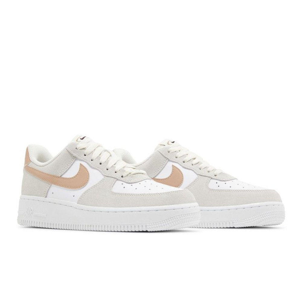 Nike Wmns Air Force 1 '07 'Dusted Clay' – lifestyle foto | Purekickz
